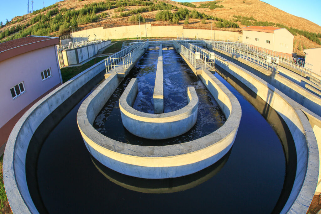 Biological_Wastewater_Treatment_Plant_original_2149556